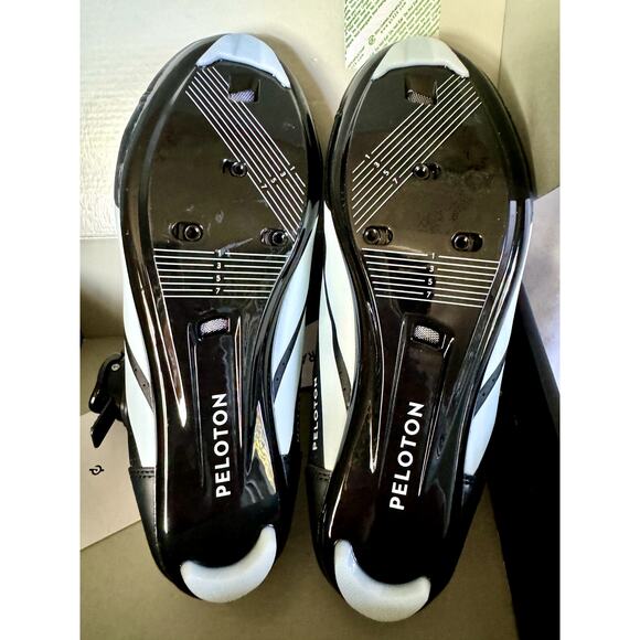 PELOTON PL-SH-B-41 Cycling Shoes Hook Loop Size 8 Men/10 Women EU 41 bike - Picture 3 of 11